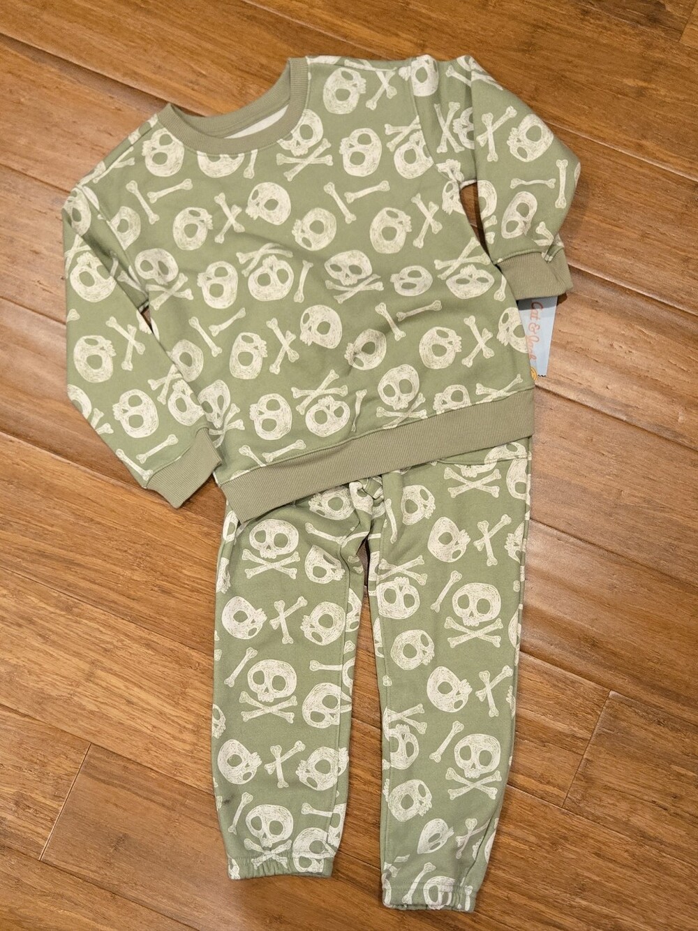 Cat & Jack Skull & Bones Sweat Shirt And Pants Matching Set